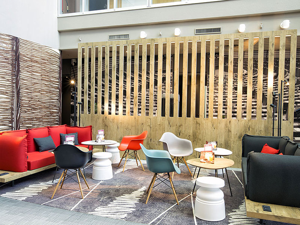 Lounge im Hotel Ibis-City-Linz