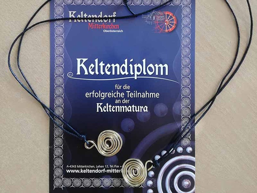 Keltendiplom für die Keltenmatura im Keltendorf Mitterkirchen