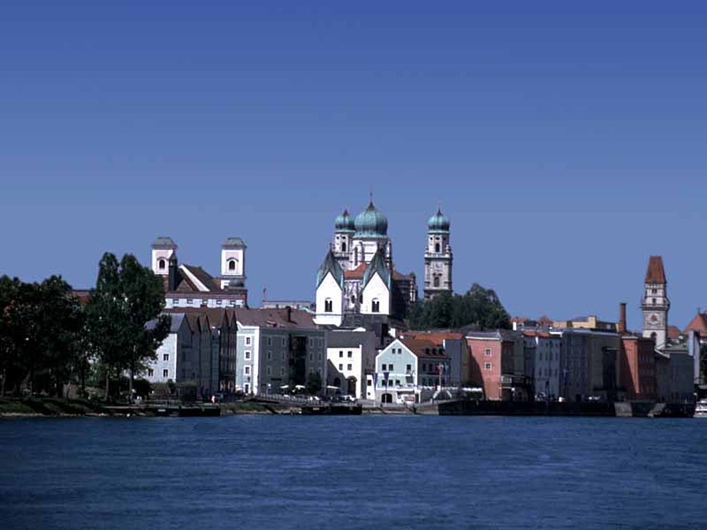 Die Türme des Passauer Domes sind das Wahrzeichen der Stadt.