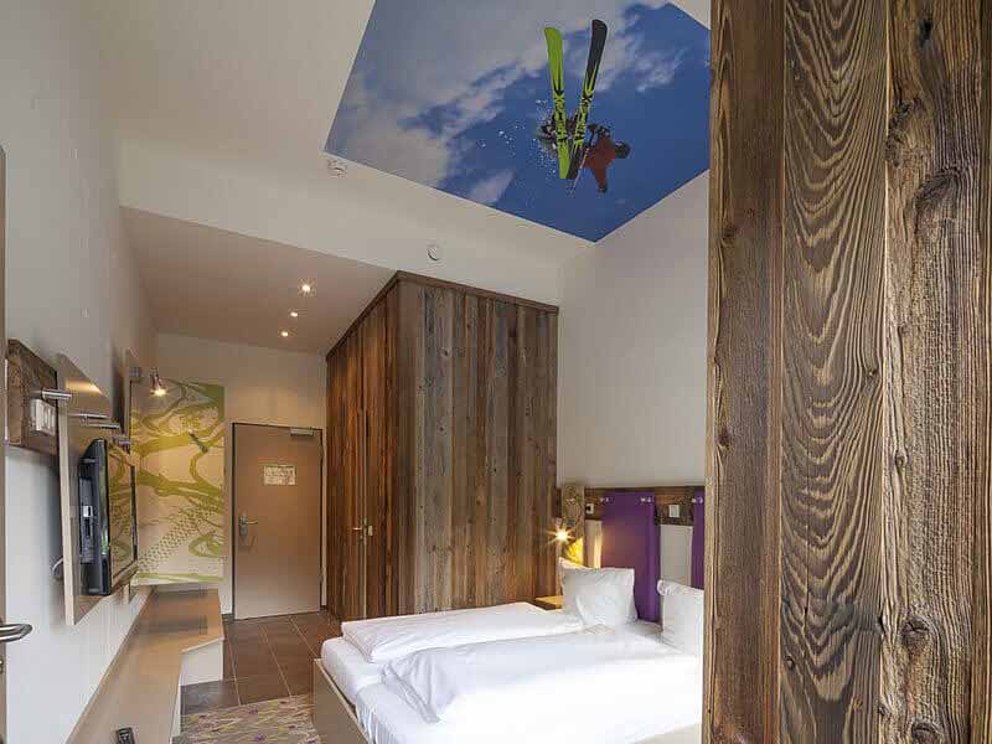 trendiges Design Zimmer im Explorer Hotel in Hinterstoder