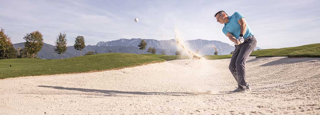 Golfball schlagen in Oberösterreich